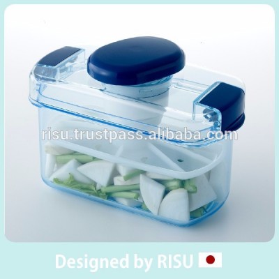 Portable and Easy to use fresh pickle container for home use with various sizes